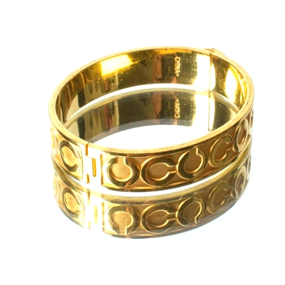 Rare Coach Gold embossed Bracelet - Picture 2 of 2